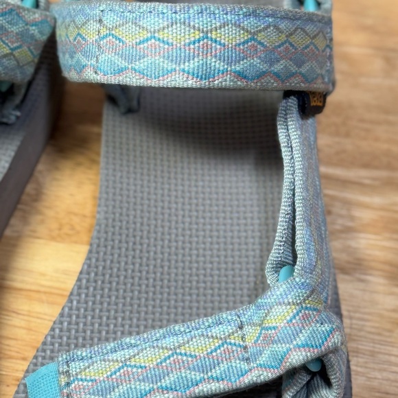 Teva Women’s Original Universal Sandal size 6 - Picture 3 of 7